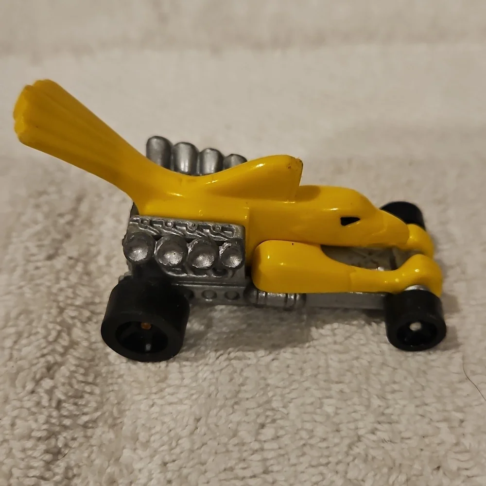 Hot Wheels 1994 yellow